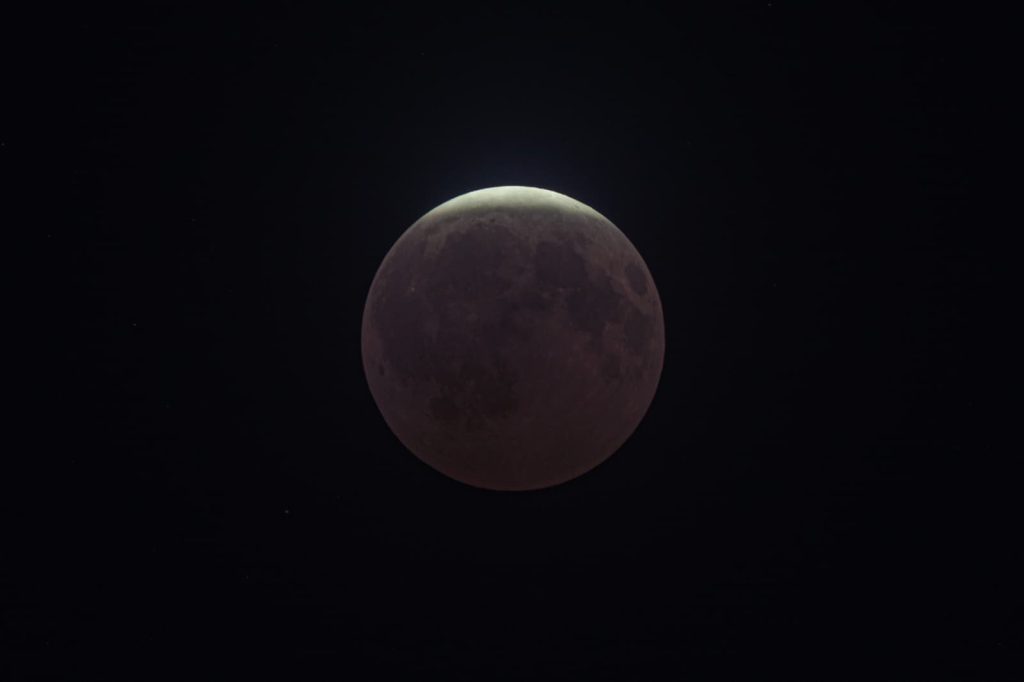 Eclipse luna 28 agosto 26