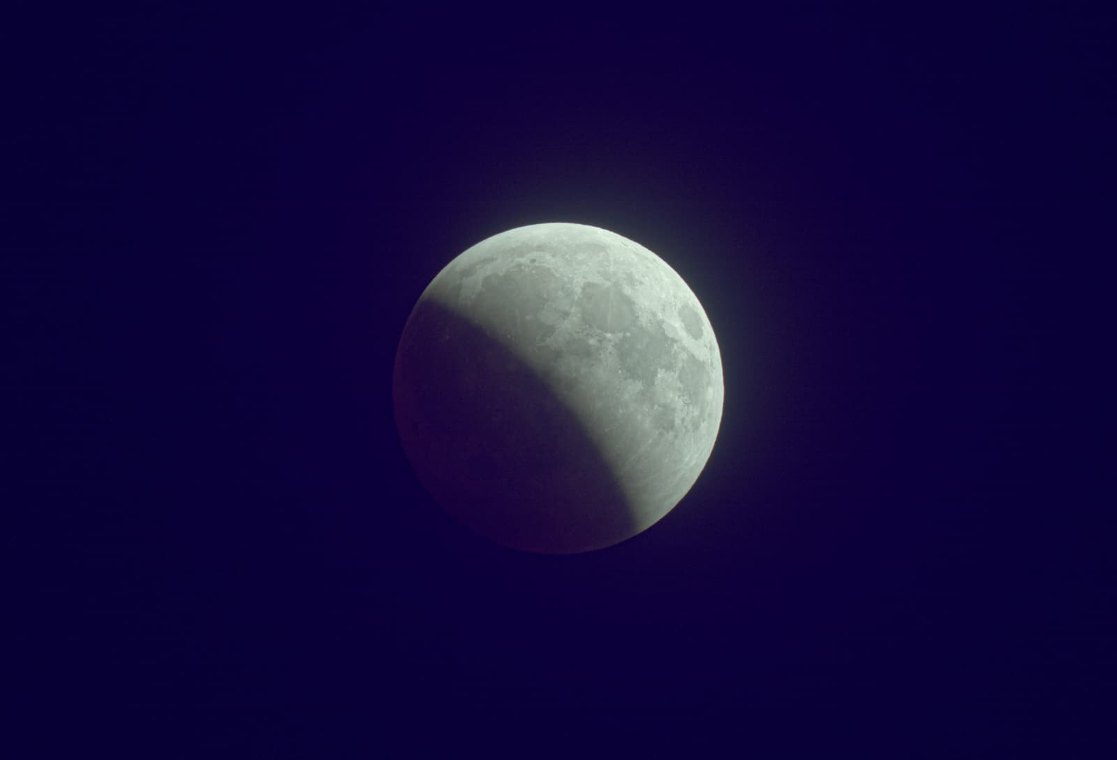 Eclipse luna 28 agosto 26
